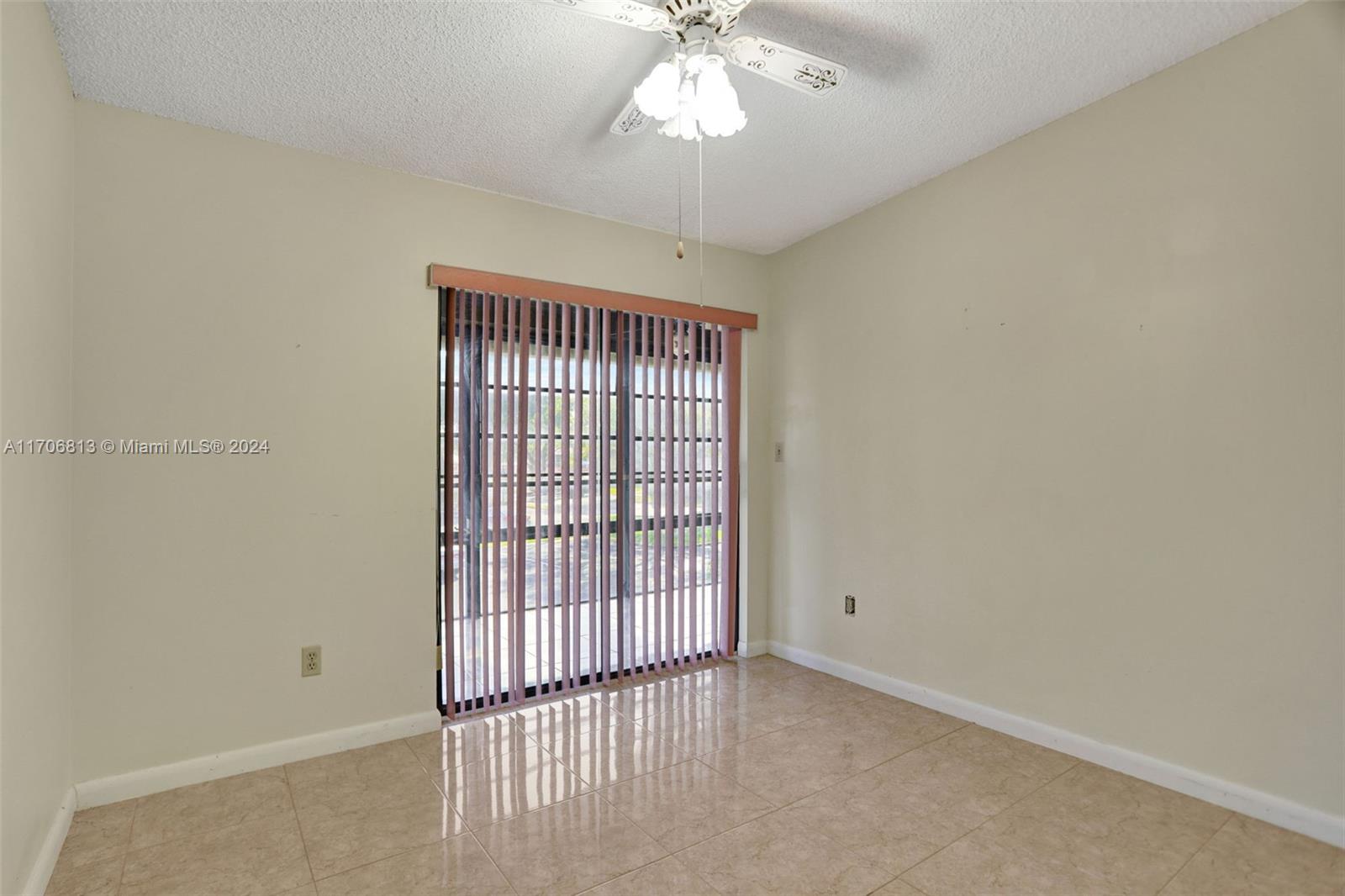 9953 N Belfort Cir #212, Tamarac, Florida image 17