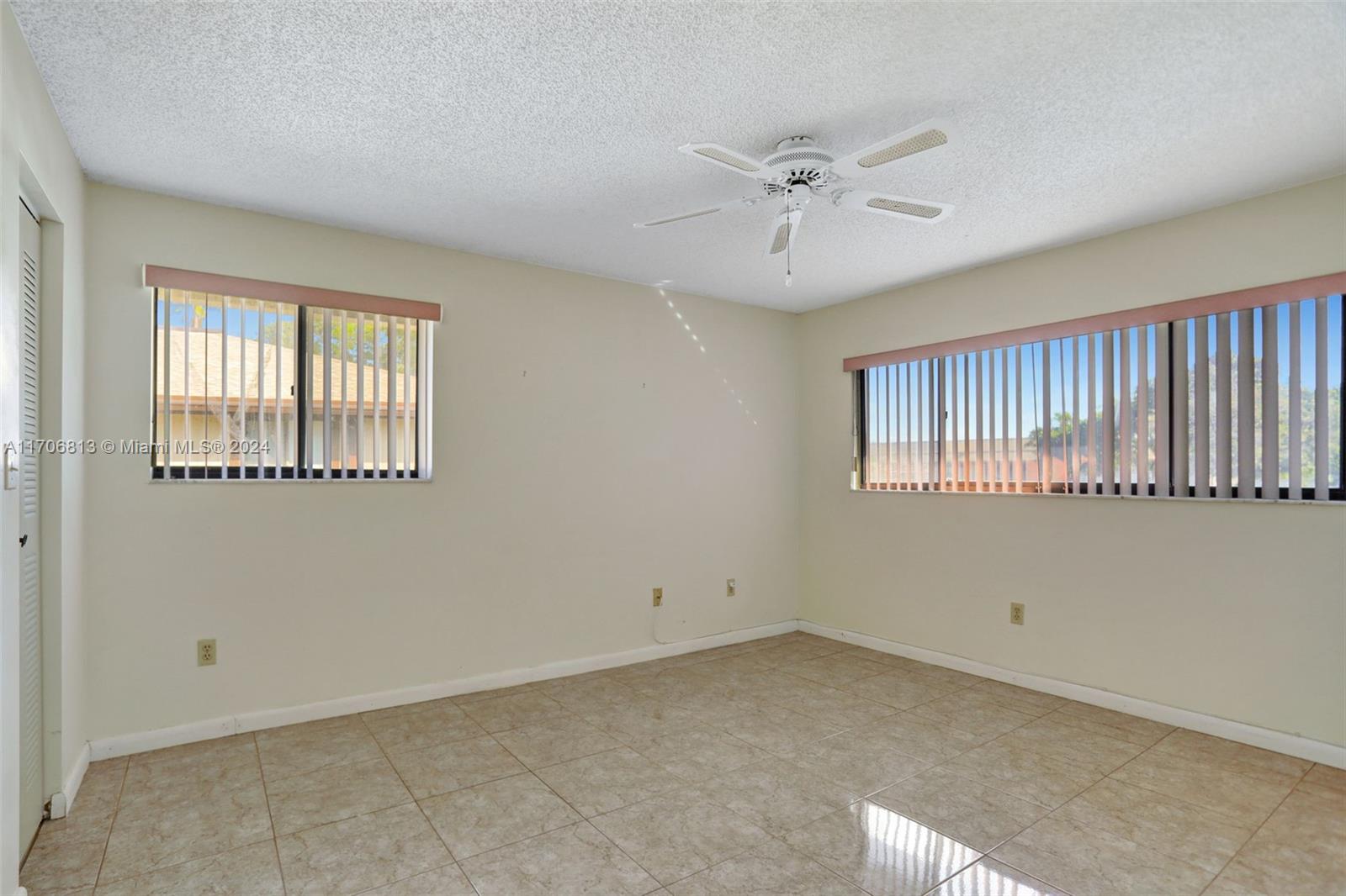 9953 N Belfort Cir #212, Tamarac, Florida image 20