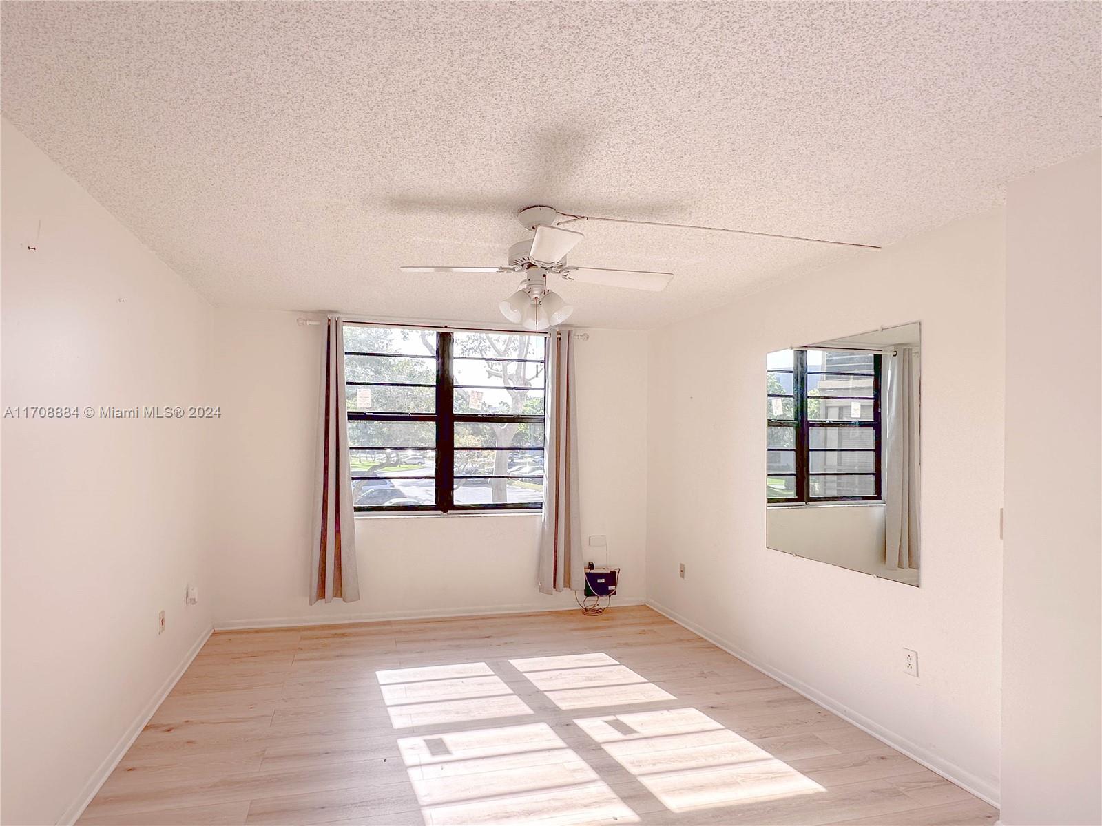 1100 Colony Point Cir #218, Pembroke Pines, Florida image 17