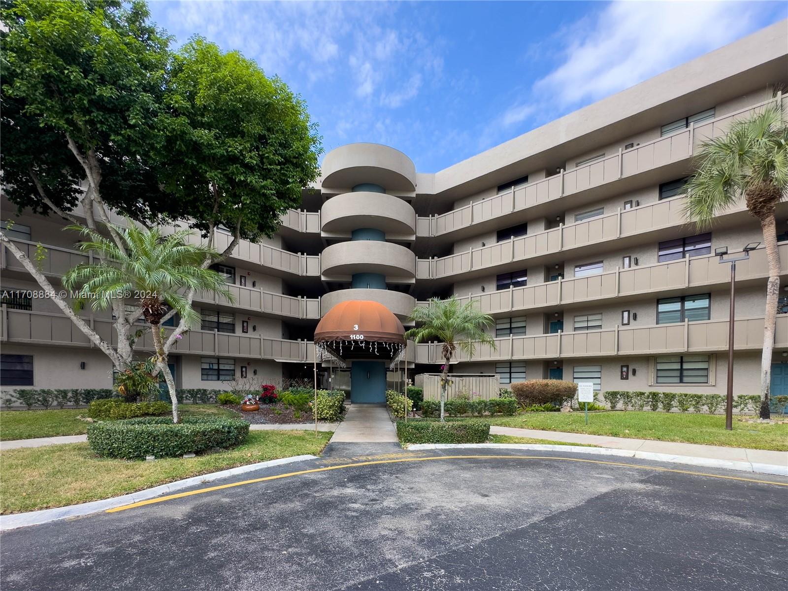 1100 Colony Point Cir #218, Pembroke Pines, Florida image 20