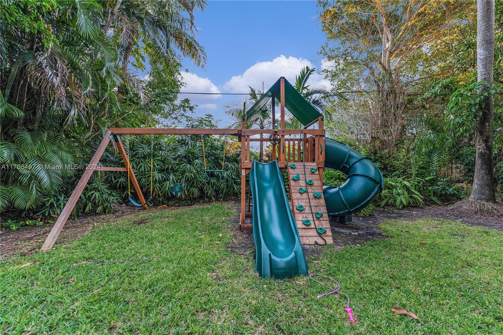 3747 Royal Palm Ave, Miami Beach, Florida image 30