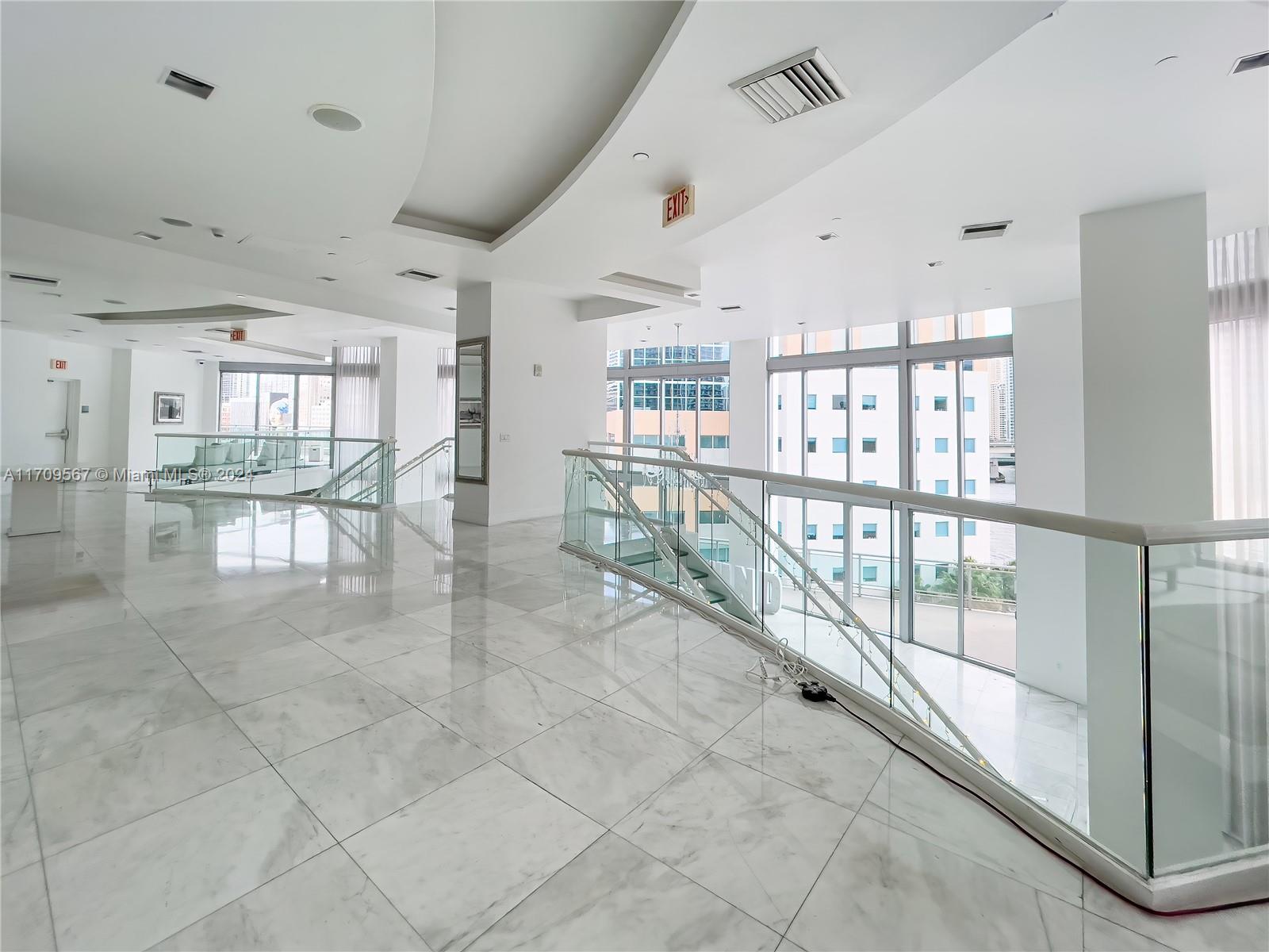 350 S Miami Ave #3208, Miami FL 33130