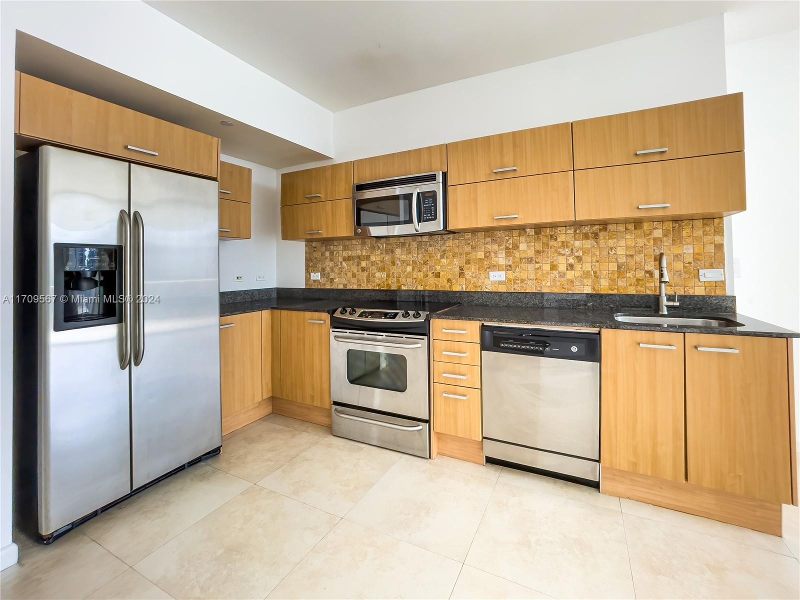 350 S Miami Ave #3208, Miami FL 33130