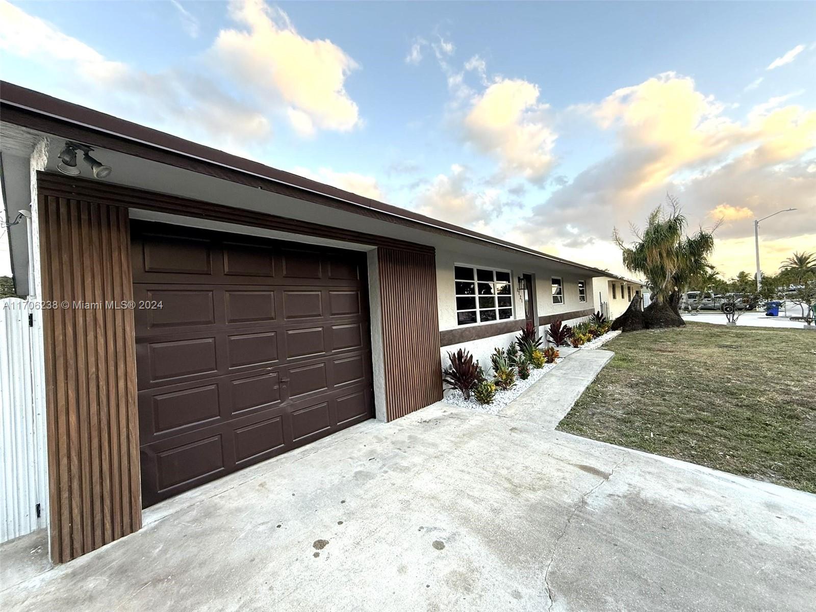 1721 SW 97th Ter, Miramar, Florida image 23