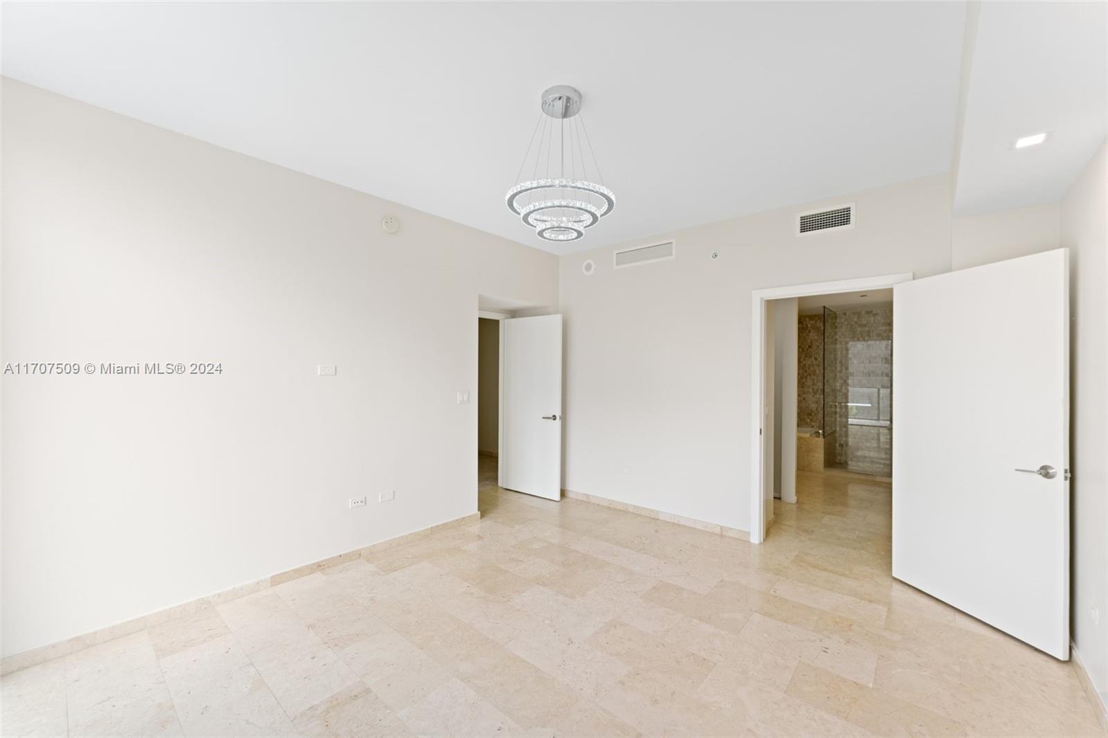 88 SW 7th St #712, Miami, Florida image 15