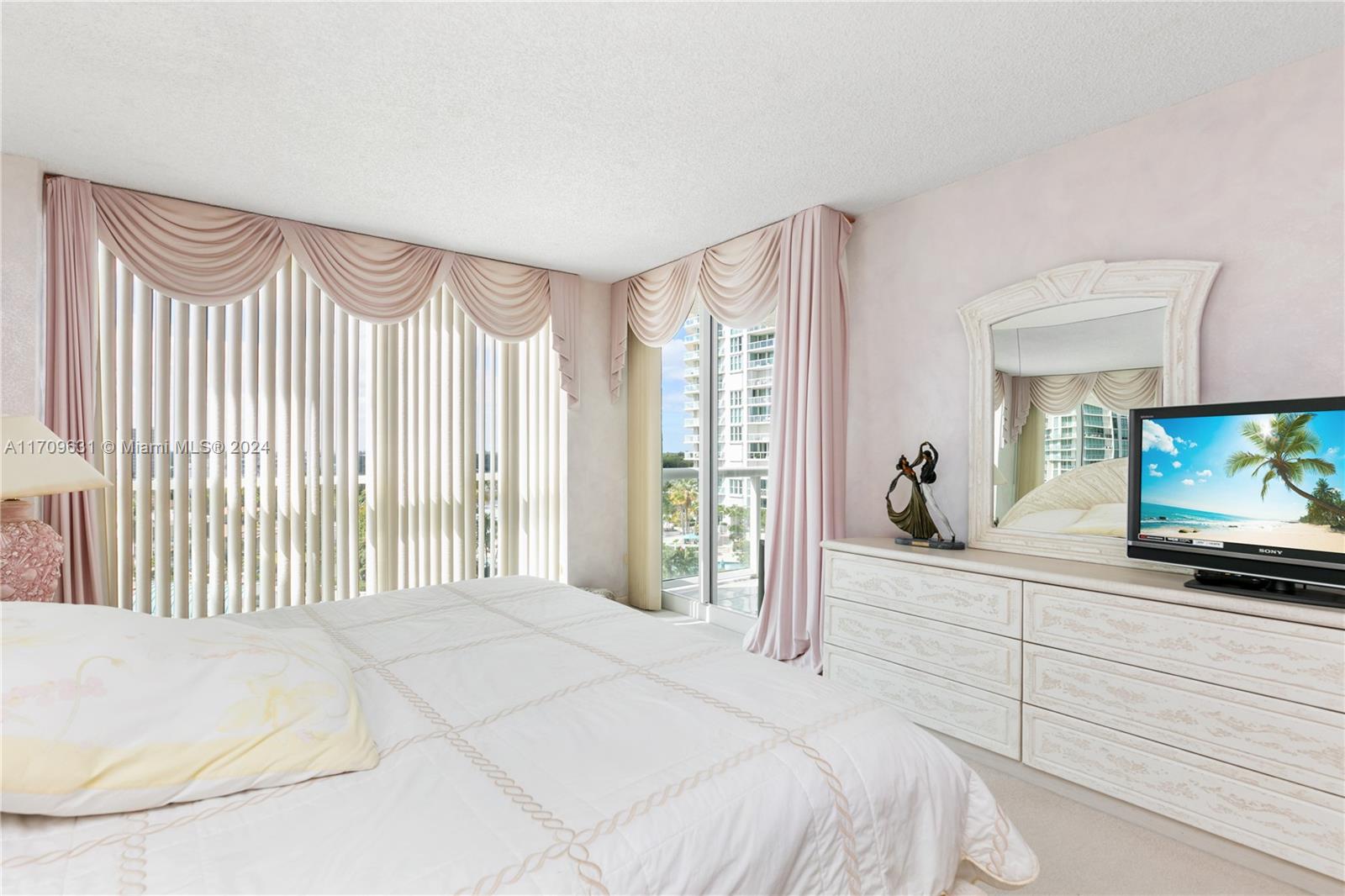 16400 Collins Ave #745, Sunny Isles Beach, Florida image 25