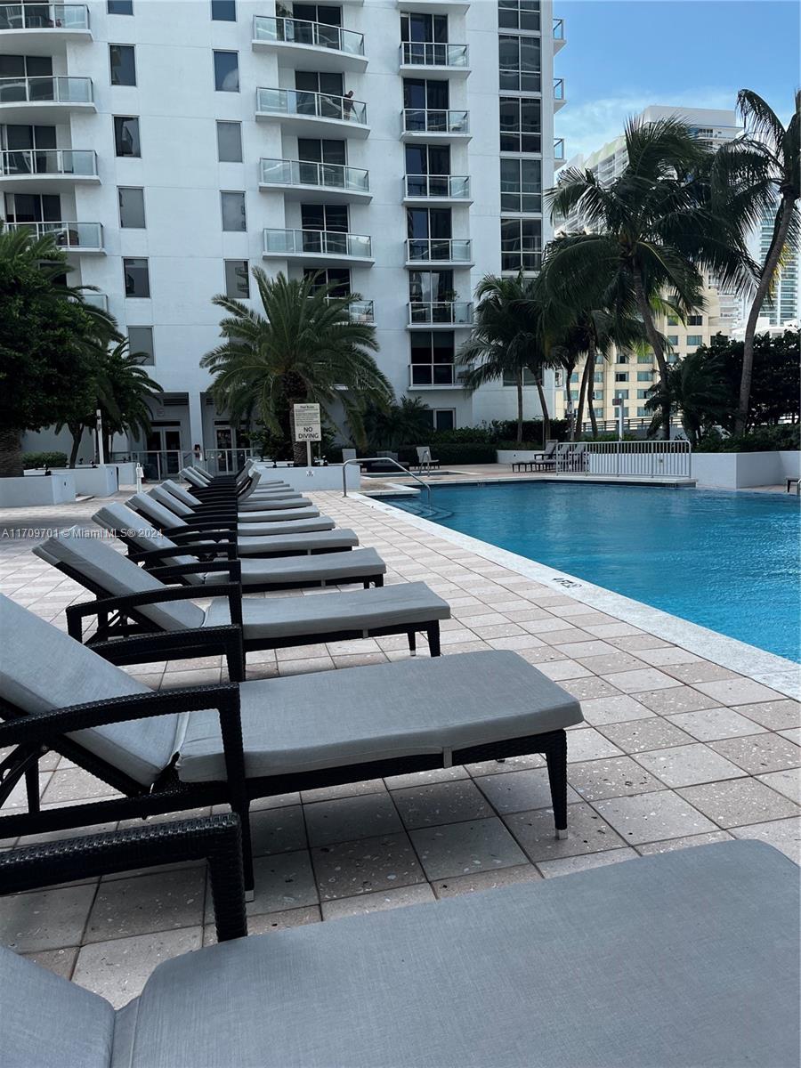 1060 Brickell Ave #1707, Miami, Florida image 25