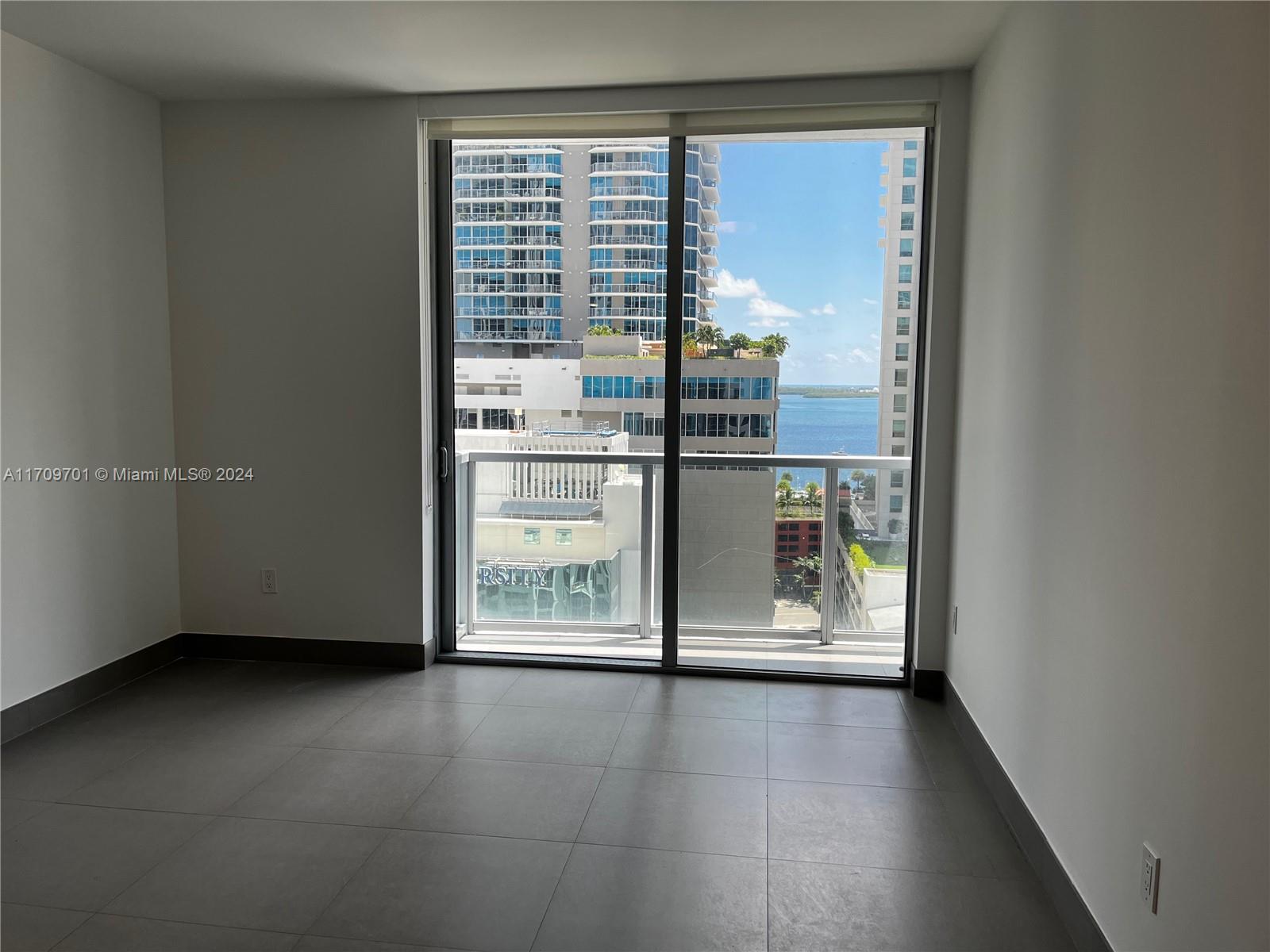 1060 Brickell Ave #1707, Miami, Florida image 4