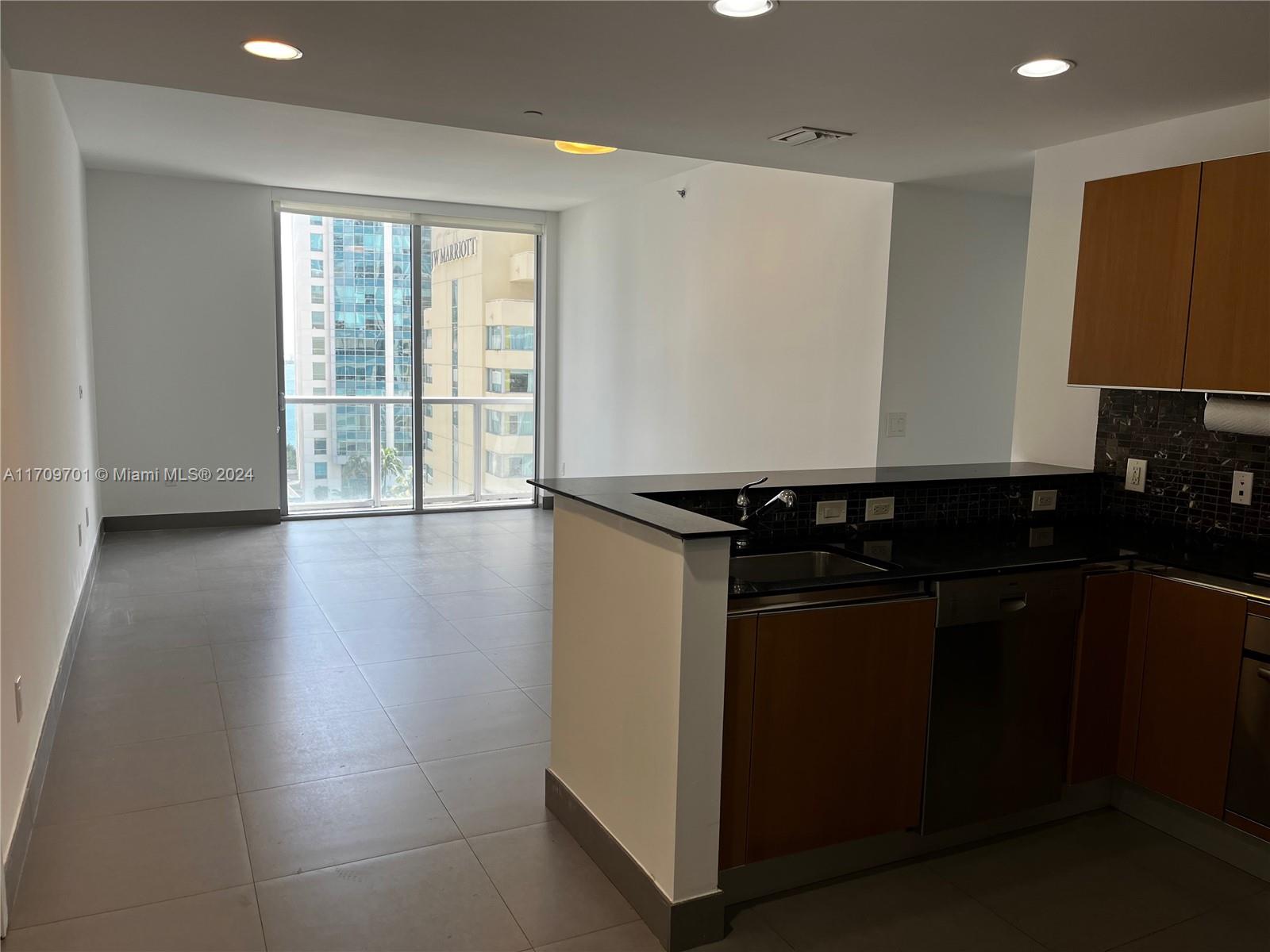 1060 Brickell Ave #1707, Miami, Florida image 5