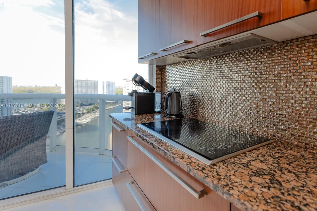 15901 Collins Ave #1505, Sunny Isles Beach, Florida image 24