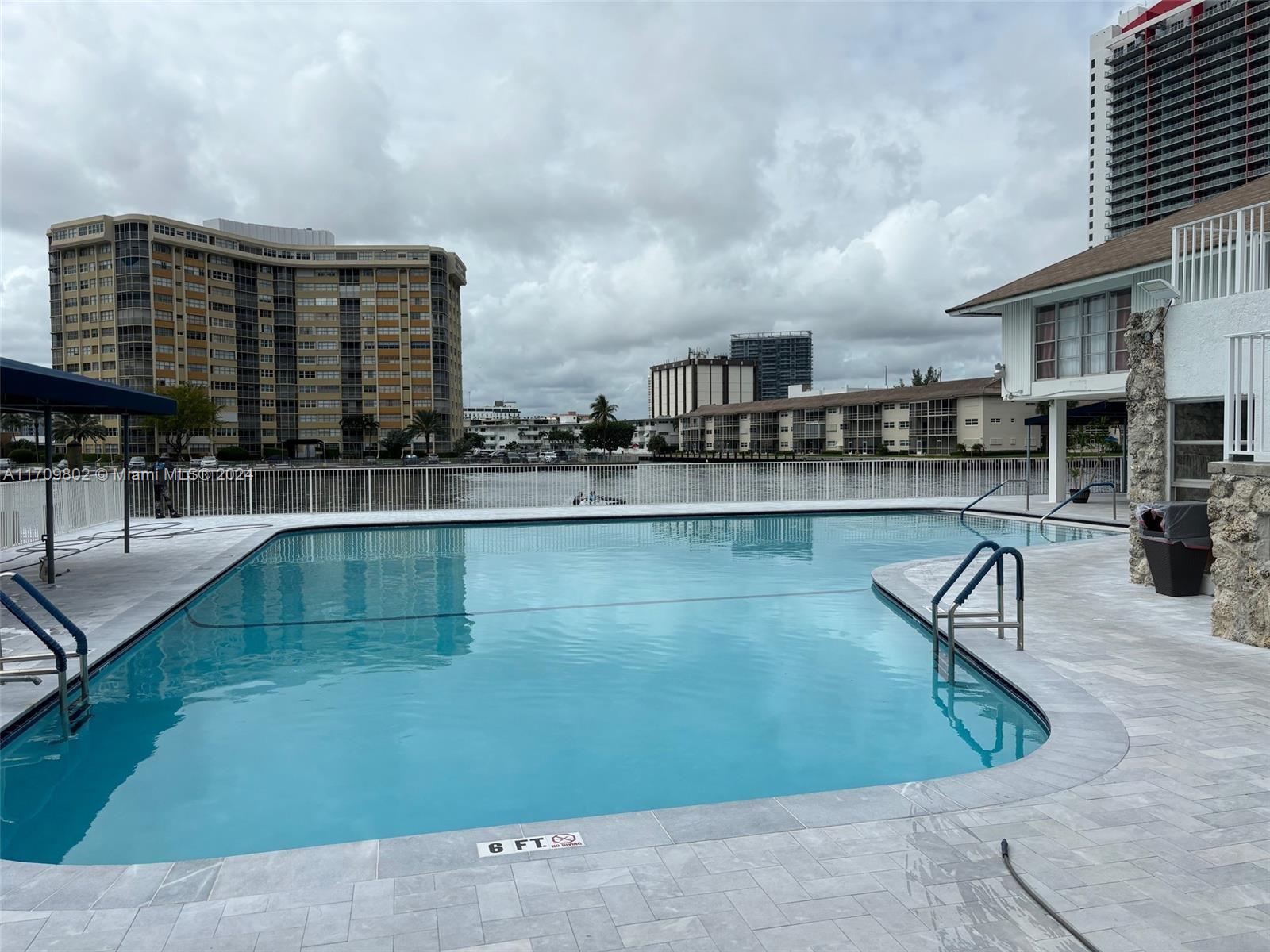 1849 S Ocean Dr #207, Hallandale Beach, Florida image 2