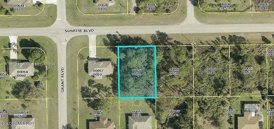 1054 Barcelona St E, Lehigh Acres, Florida image 1