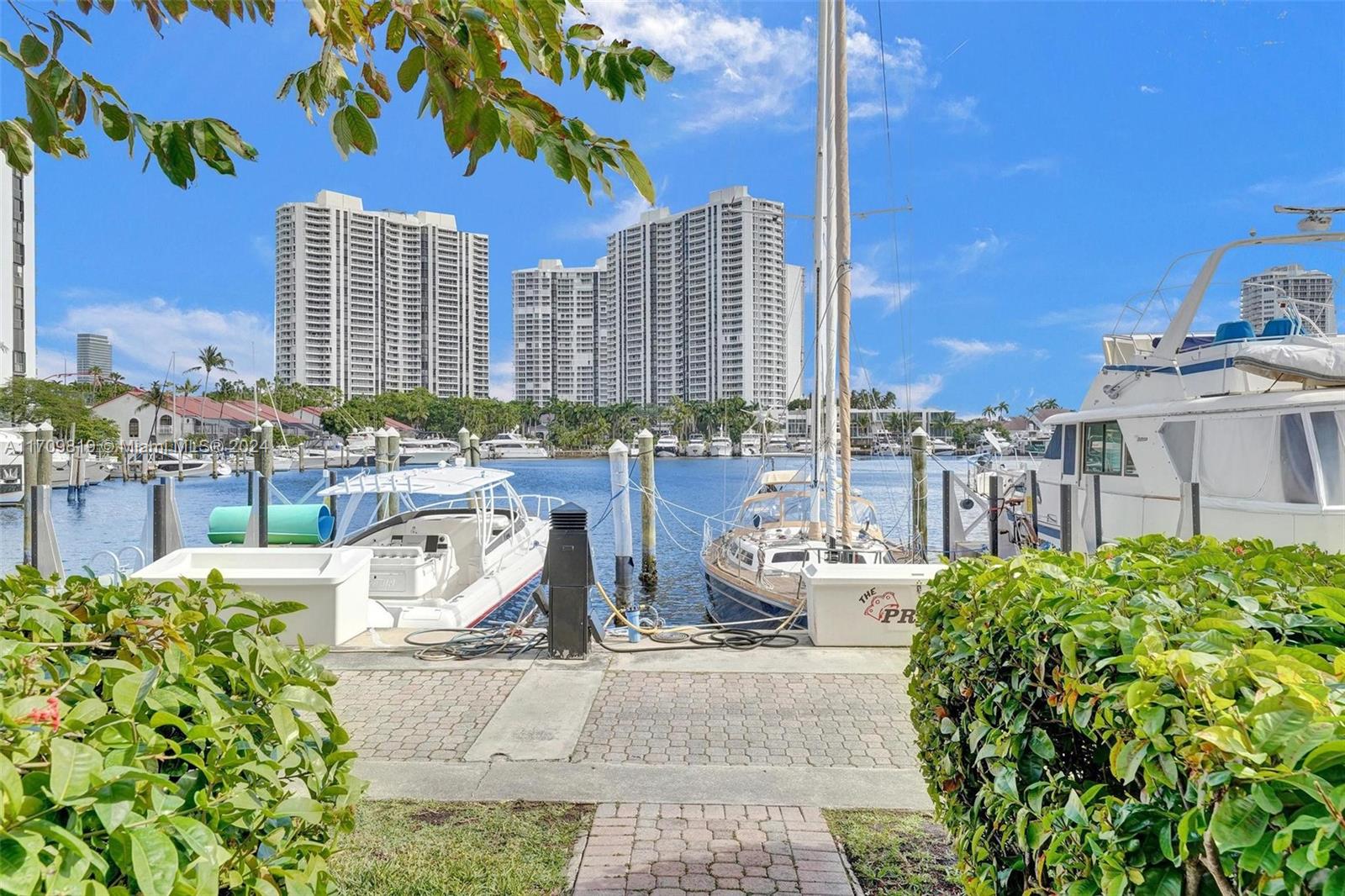 21150 Jib Ct #J11, Aventura, Florida image 17