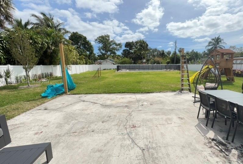 341 SW 67th Ave, Pembroke Pines, Florida image 14