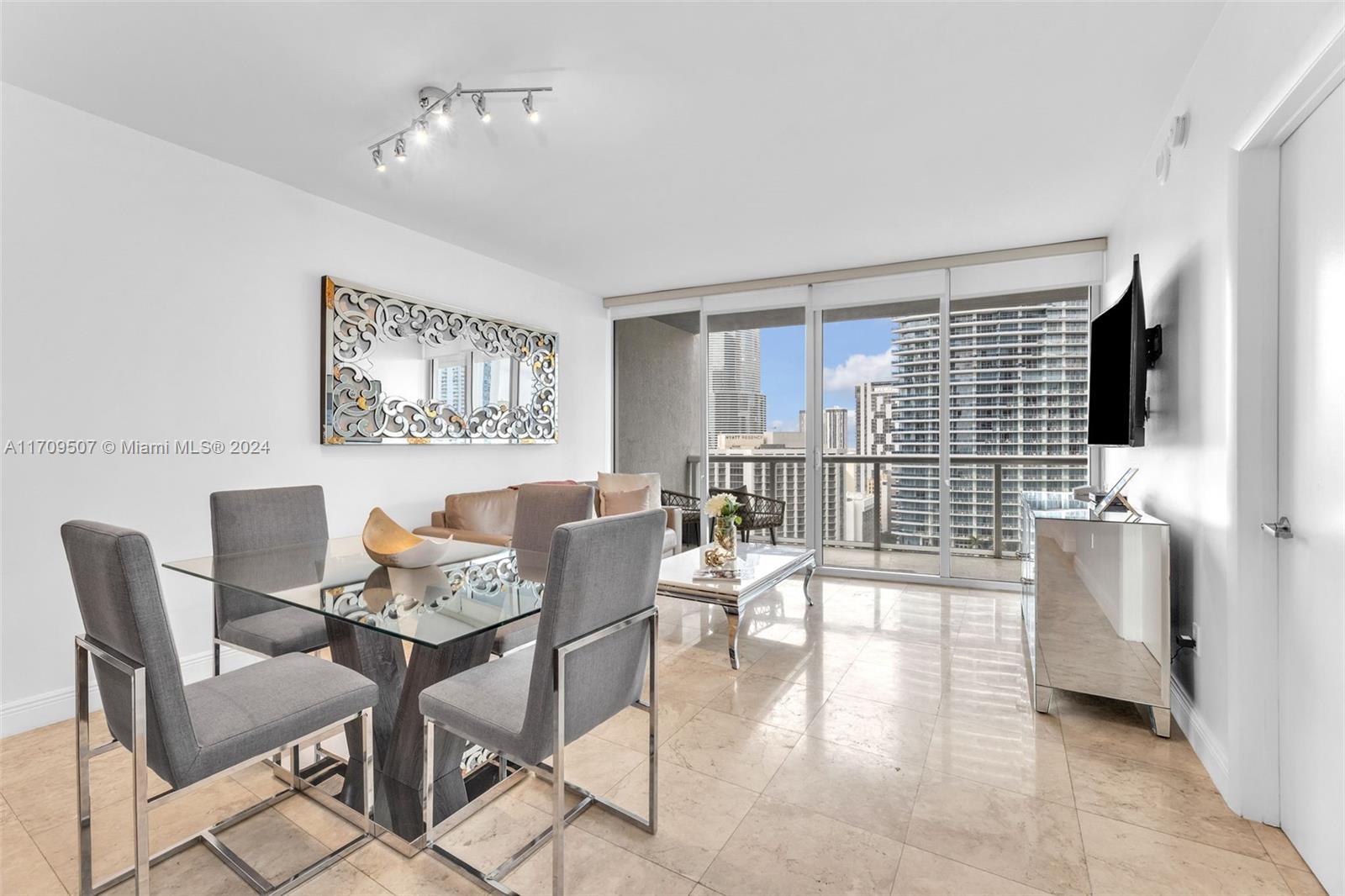 485 Brickell Ave #2503, Miami, Florida image 10