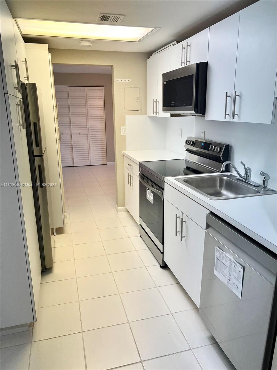 90 Edgewater Dr #522, Coral Gables, Florida image 7