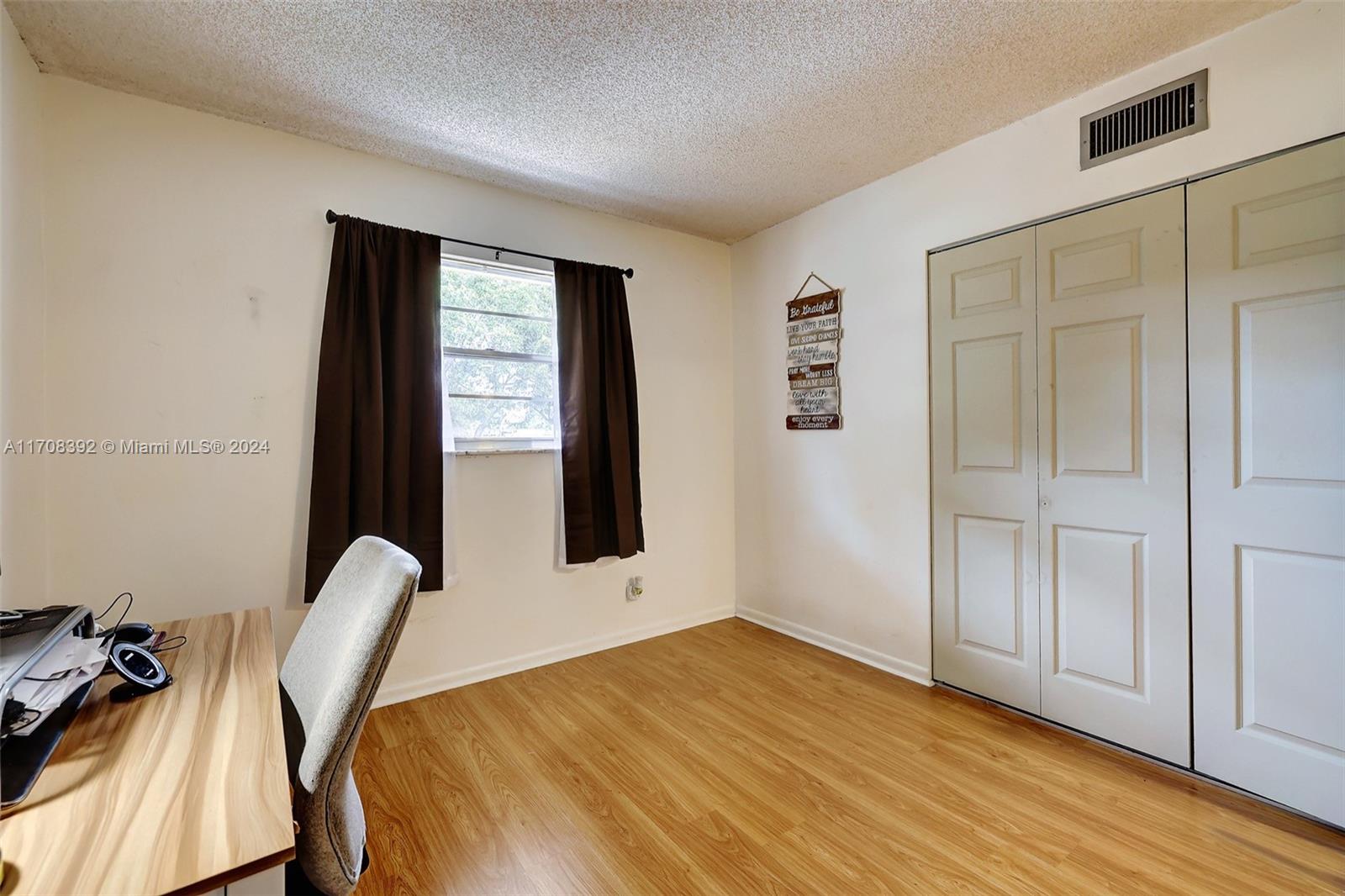 Listing Photo 26