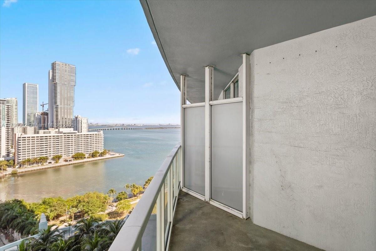 Welcome to Quantum on the Bay! Partial water views from this high floor unit with new laminate flooring and paint! Building offers full amenities including an amazing fitness center, 2 pools, split level club room, BBQ area, Med Spa, on side convenience store, 24 hour monitored security and gated access, salon, and valet. Walk to Wynwood and Edgewater neighborhoods and fas access to highways. Building is in front of Margaret Pace Park and walking distance to the Arsht Performing Arts Complex. Amazing investment either to own and enjoy or utilize the incredible rental potential. Easy to show, see it now. VACANT! Completely renovated and move-in ready! Brand-new flooring, a fresh coat of paint, and updated kitchen cabinets with a modern, refreshed finish.