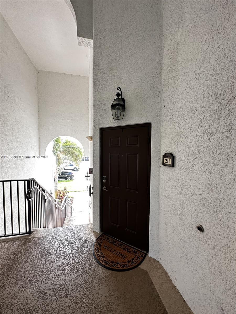 10630 NW 88th St #211, Doral, Florida image 3