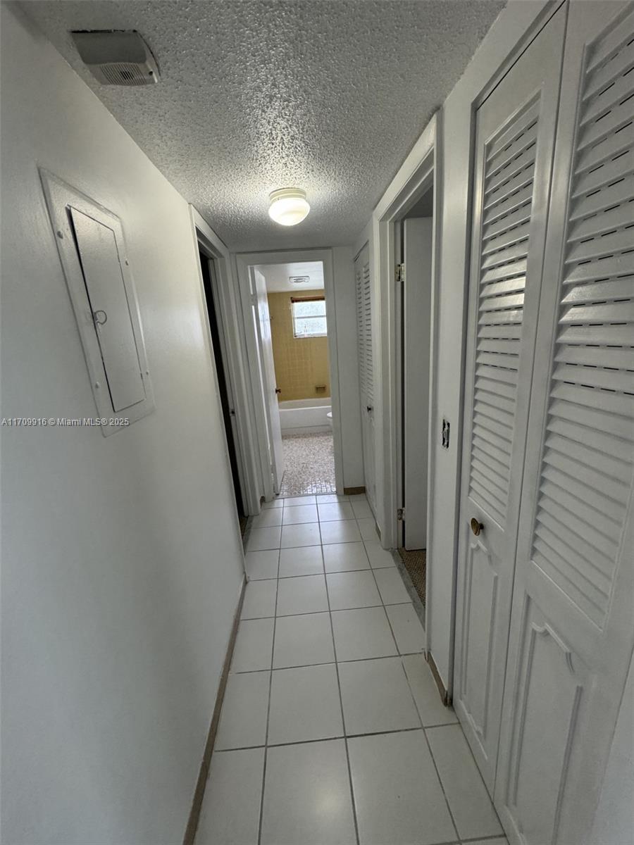 415 SE 11th Ter #201, Dania Beach, Florida image 18