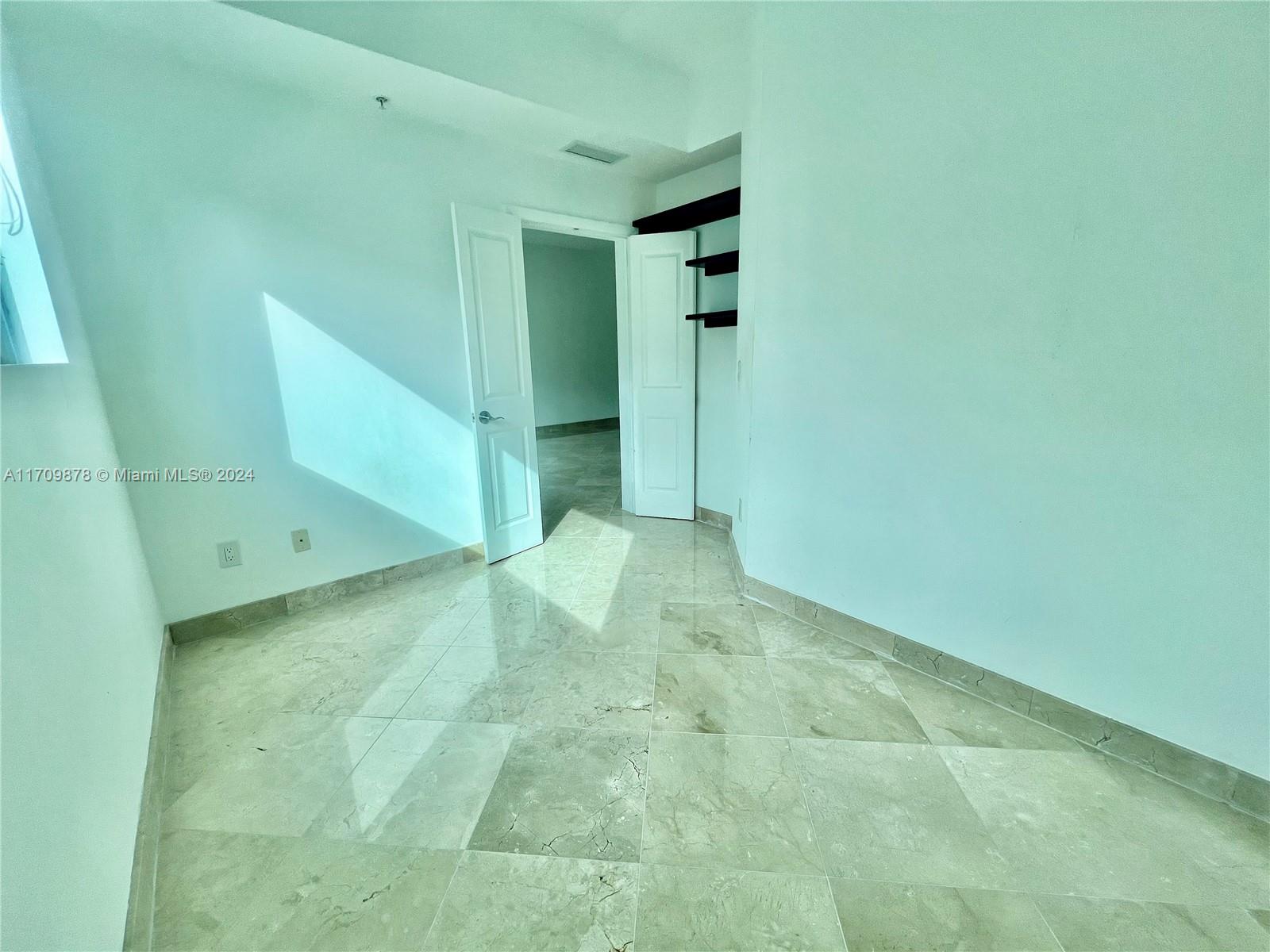 1945 S Ocean Dr #304, Hallandale Beach, Florida image 3