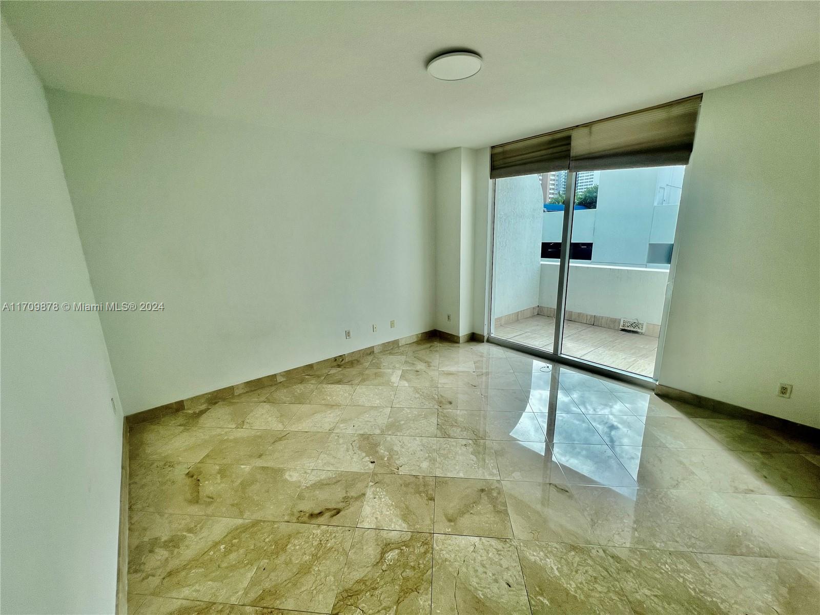 1945 S Ocean Dr #304, Hallandale Beach, Florida image 7