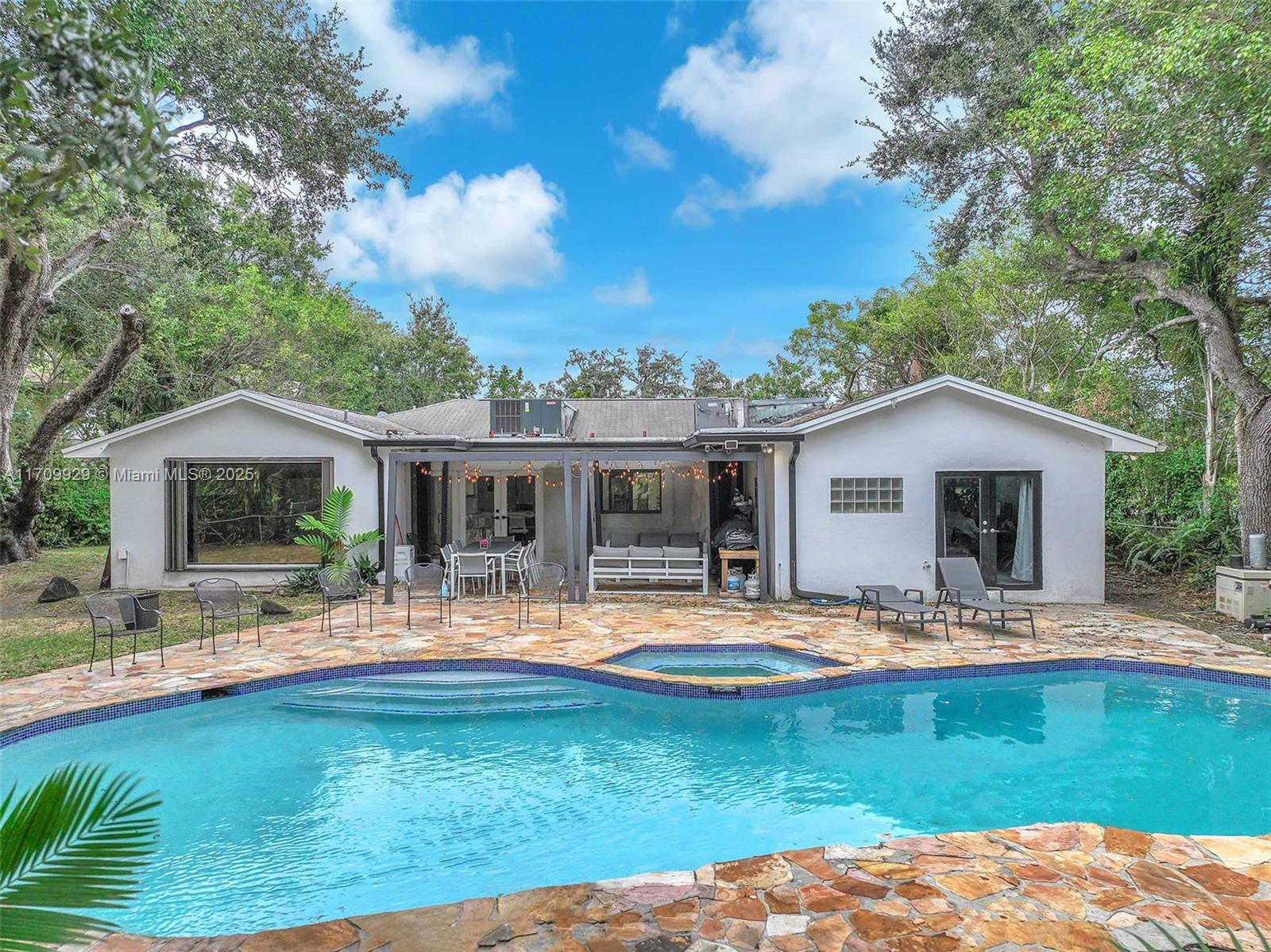 5420 N 37th St, Hollywood, Florida image 2