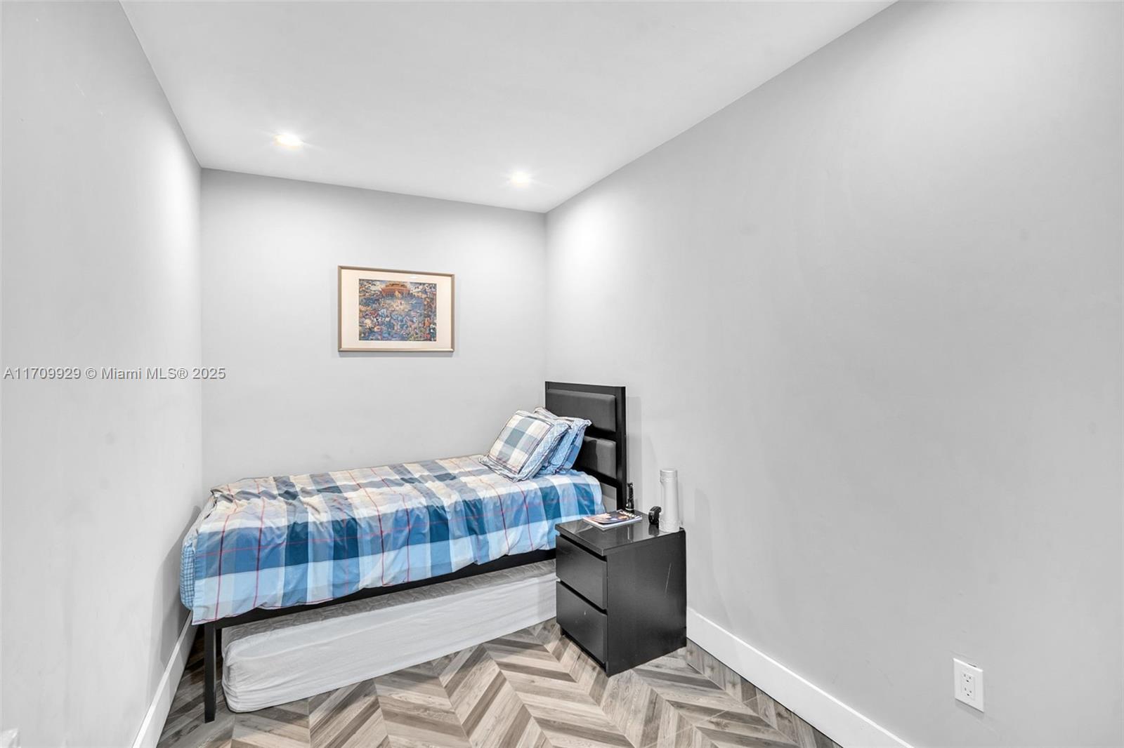 Listing Photo 28