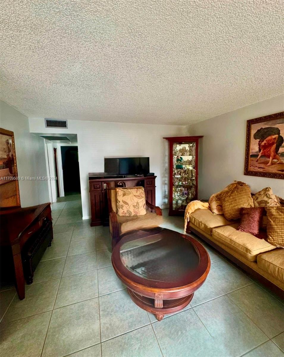 251 SW 134th Way #105M, Pembroke Pines, Florida image 3