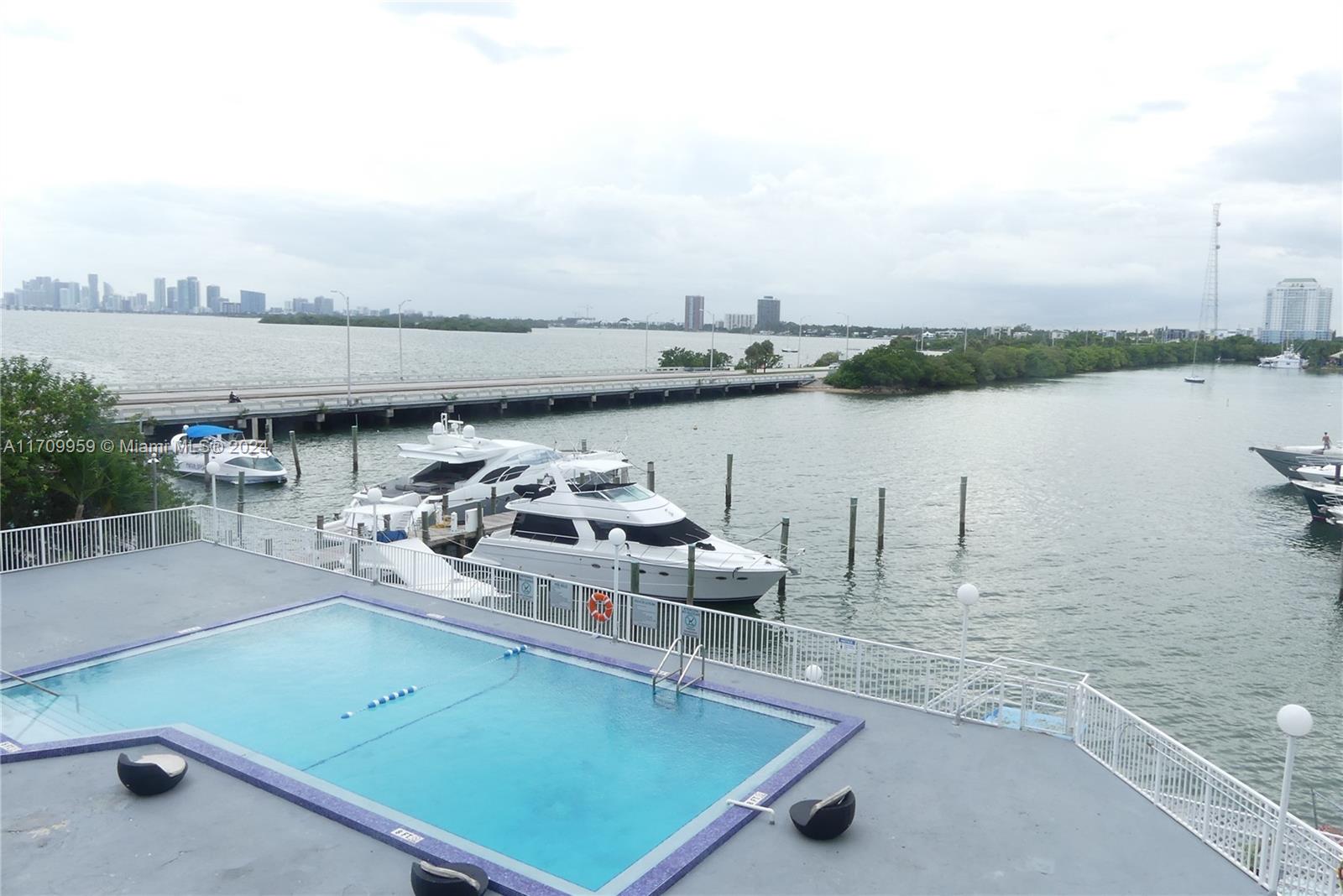 Residential, North Bay Village, Florida image 1