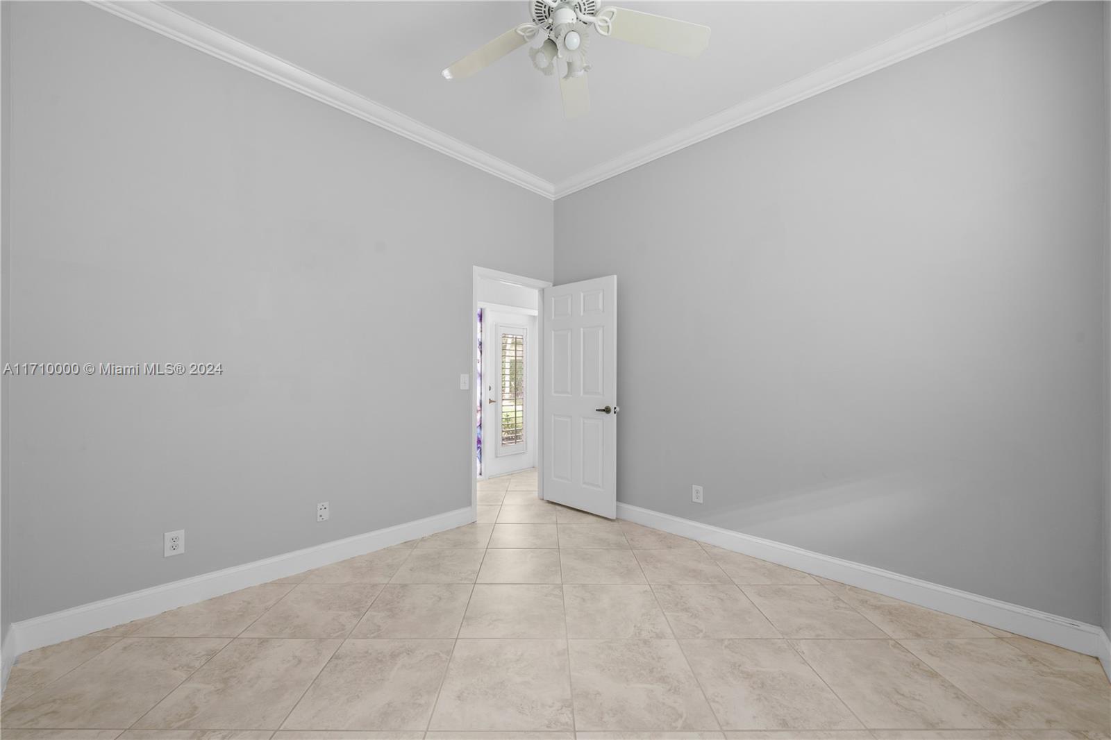 1154 NW 183rd Ter, Pembroke Pines, Florida image 29