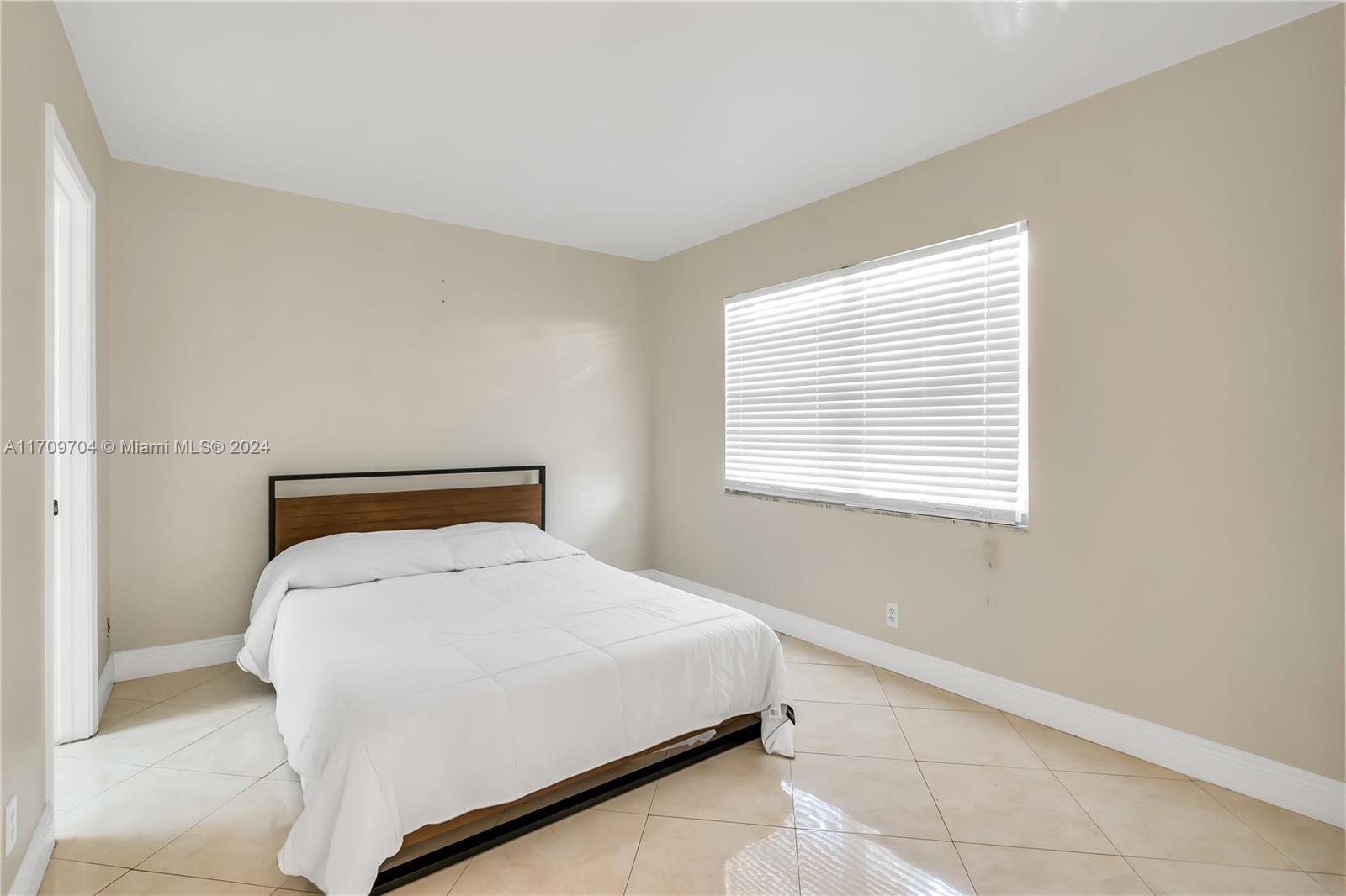 900 SW 125th Way #304R, Pembroke Pines, Florida image 15