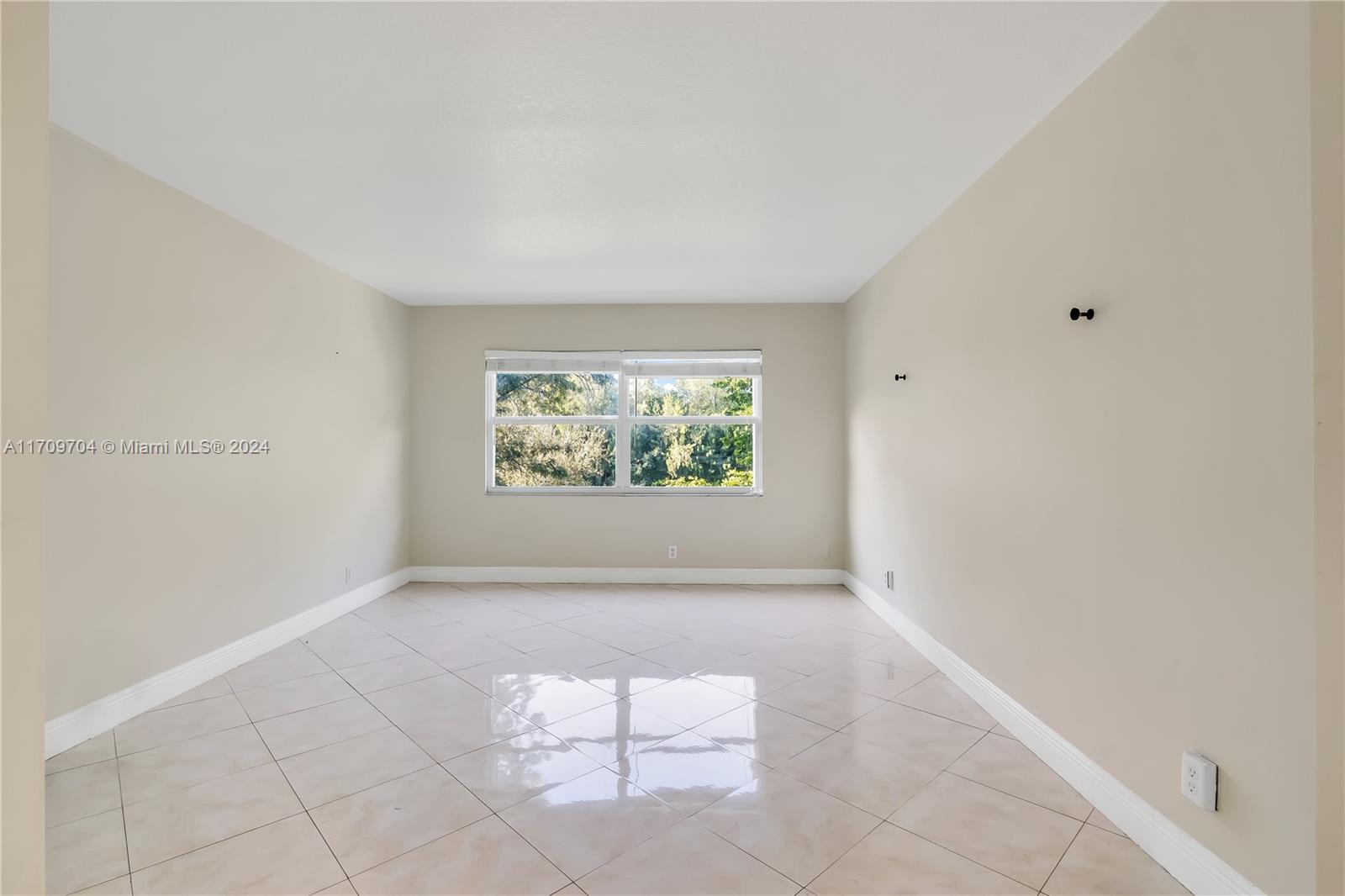 900 SW 125th Way #304R, Pembroke Pines, Florida image 26