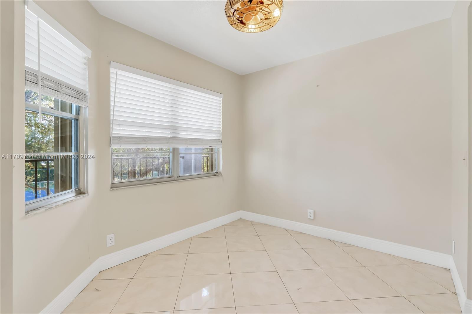 900 SW 125th Way #304R, Pembroke Pines, Florida image 32