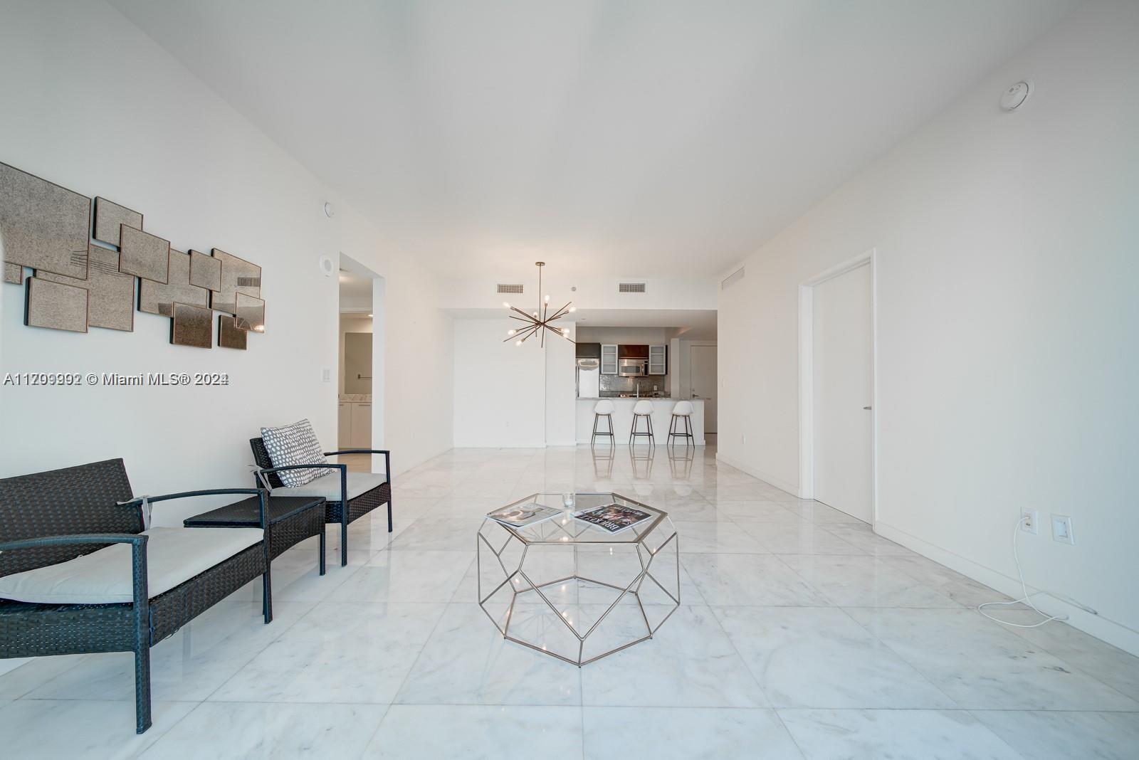 951 Brickell Ave #3905, Miami FL 33131