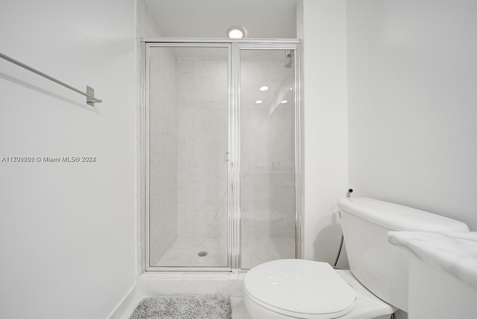 951 Brickell Ave #3905, Miami FL 33131