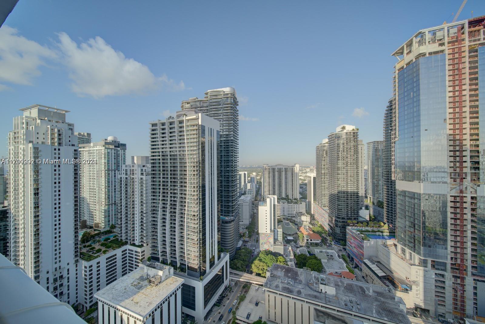 951 Brickell Ave #3905, Miami FL 33131