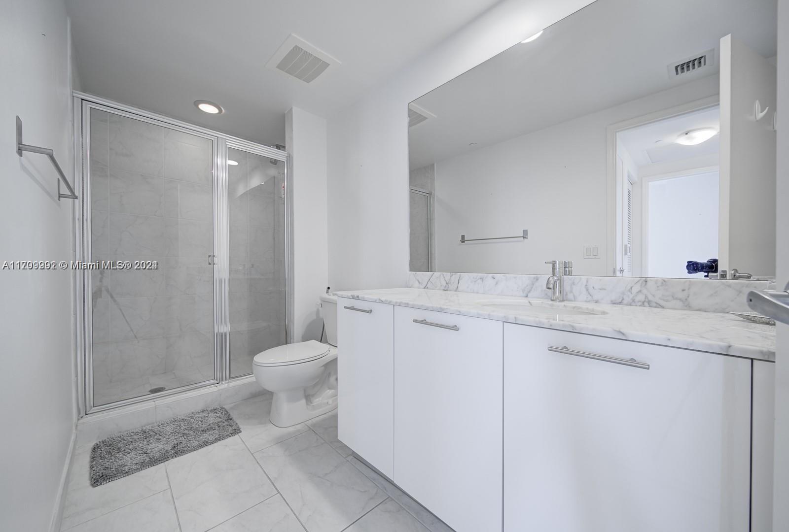 951 Brickell Ave #3905, Miami FL 33131