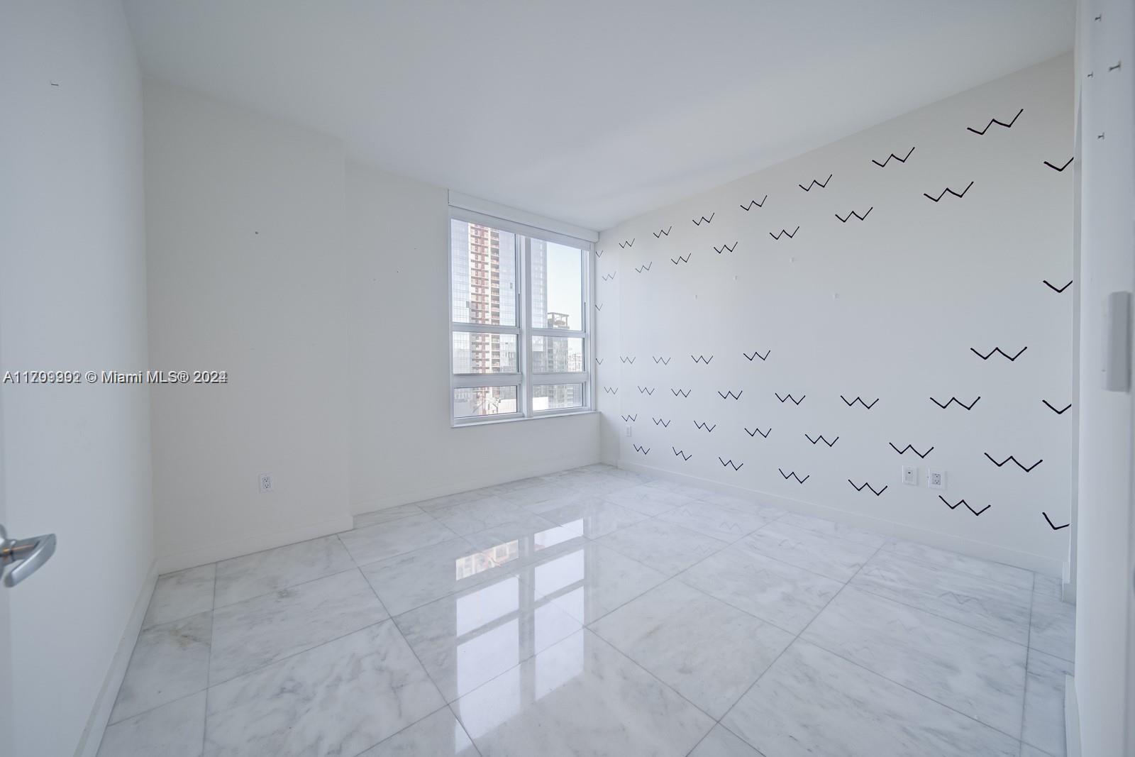 951 Brickell Ave #3905, Miami FL 33131