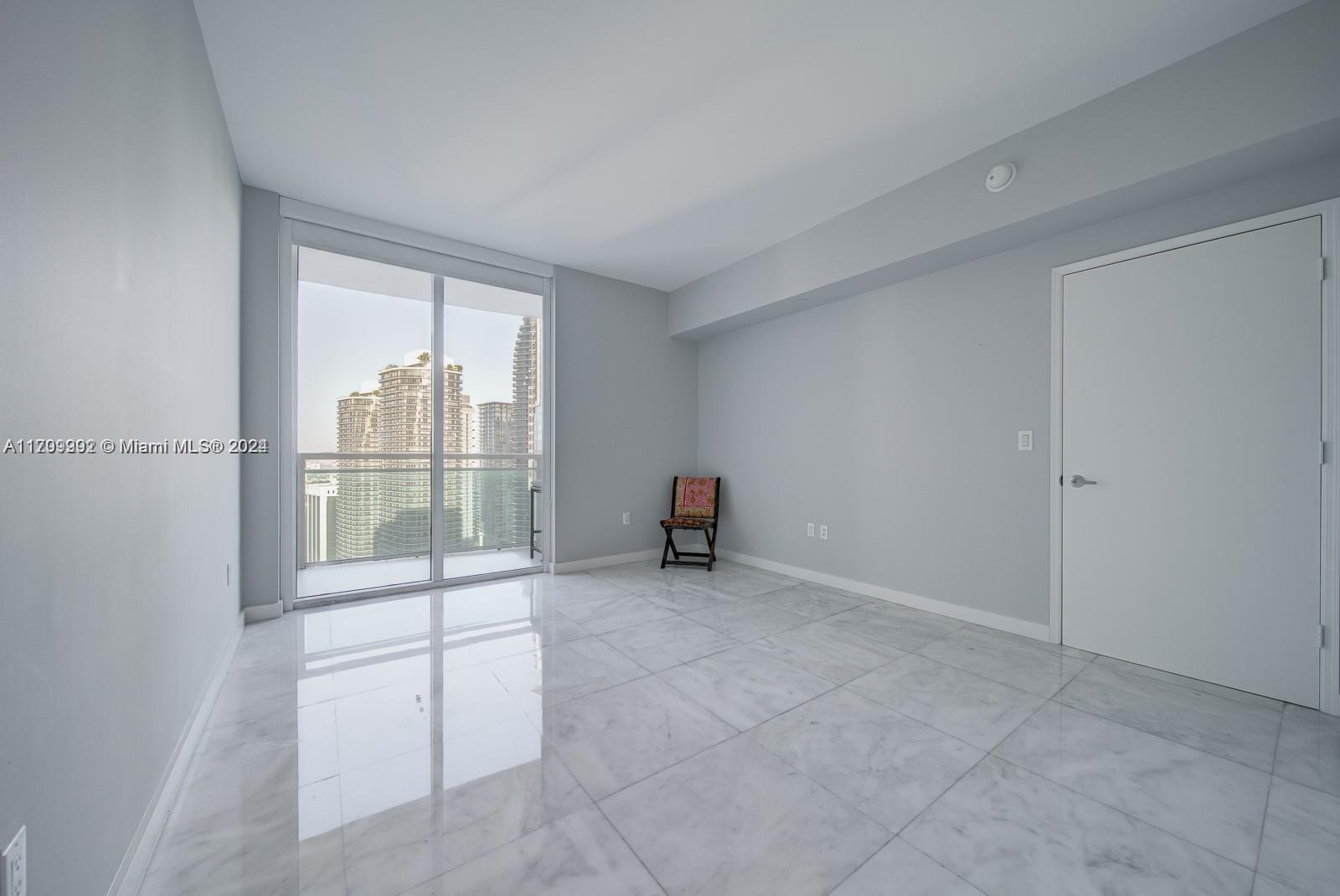 951 Brickell Ave #3905, Miami FL 33131