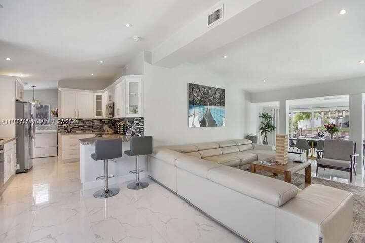 2442 Bimini Ln, Fort Lauderdale, Florida image 7