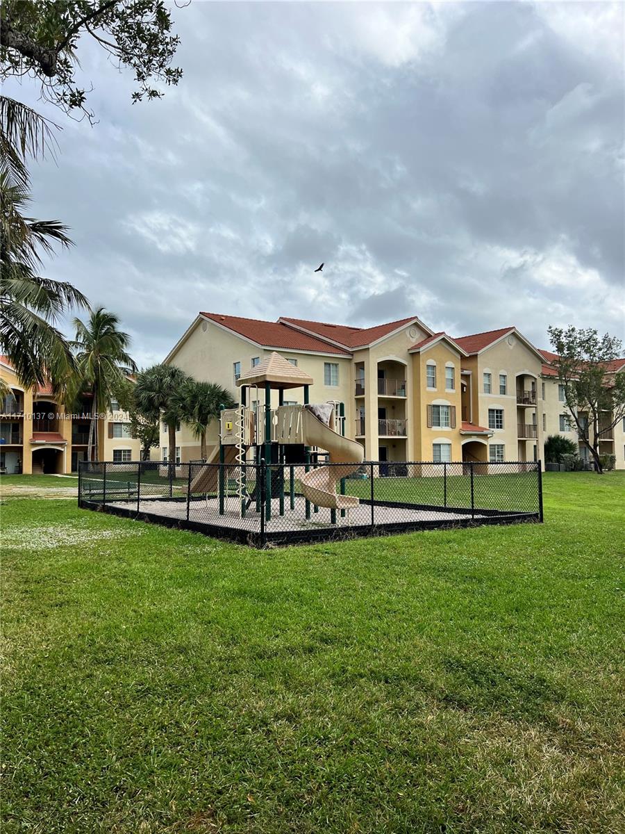 4171 San Marino Blvd #203, West Palm Beach, Florida image 4