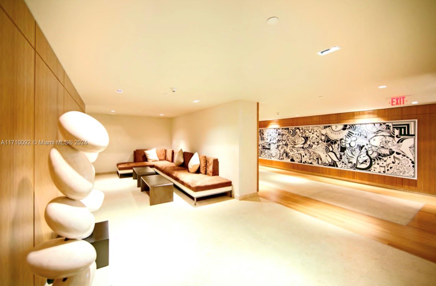 900 Biscayne Blvd #3007, Miami FL 33132