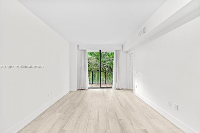 121 NE 34th St #L303, Miami FL 33137