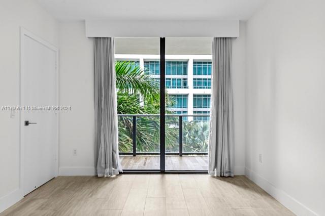 121 NE 34th St #L303, Miami FL 33137