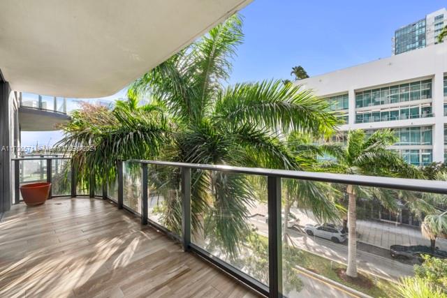 121 NE 34th St #L303, Miami FL 33137