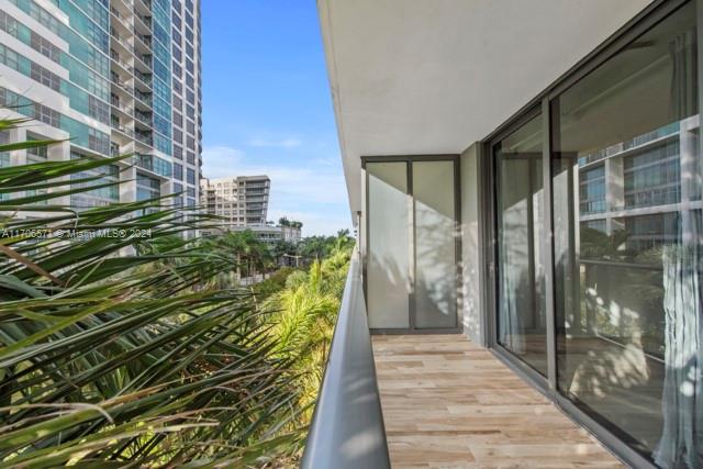 121 NE 34th St #L303, Miami FL 33137