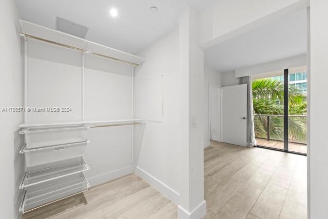 121 NE 34th St #L303, Miami FL 33137