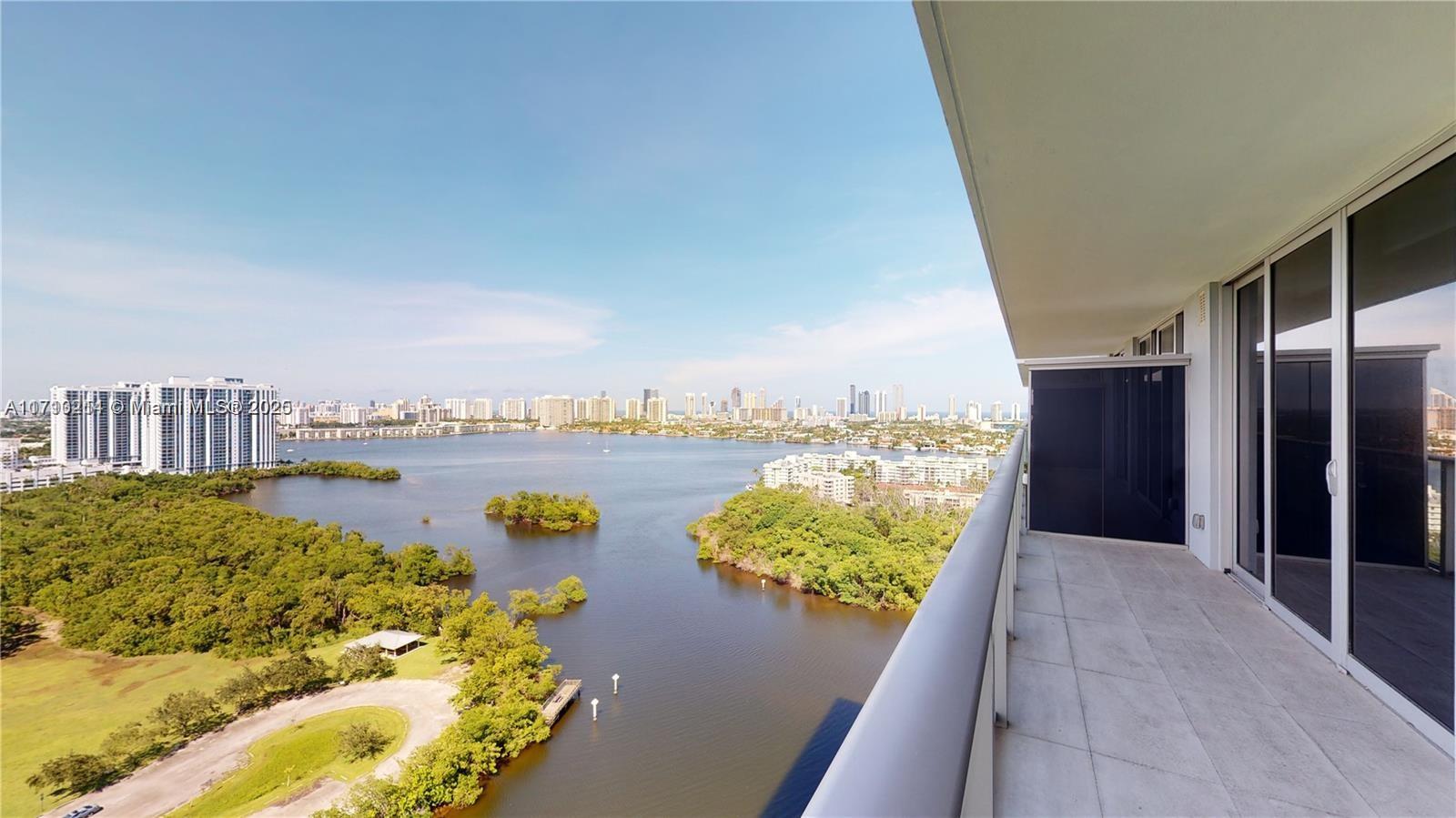 16385 Biscayne Blvd #2104, North Miami Beach, Florida image 1