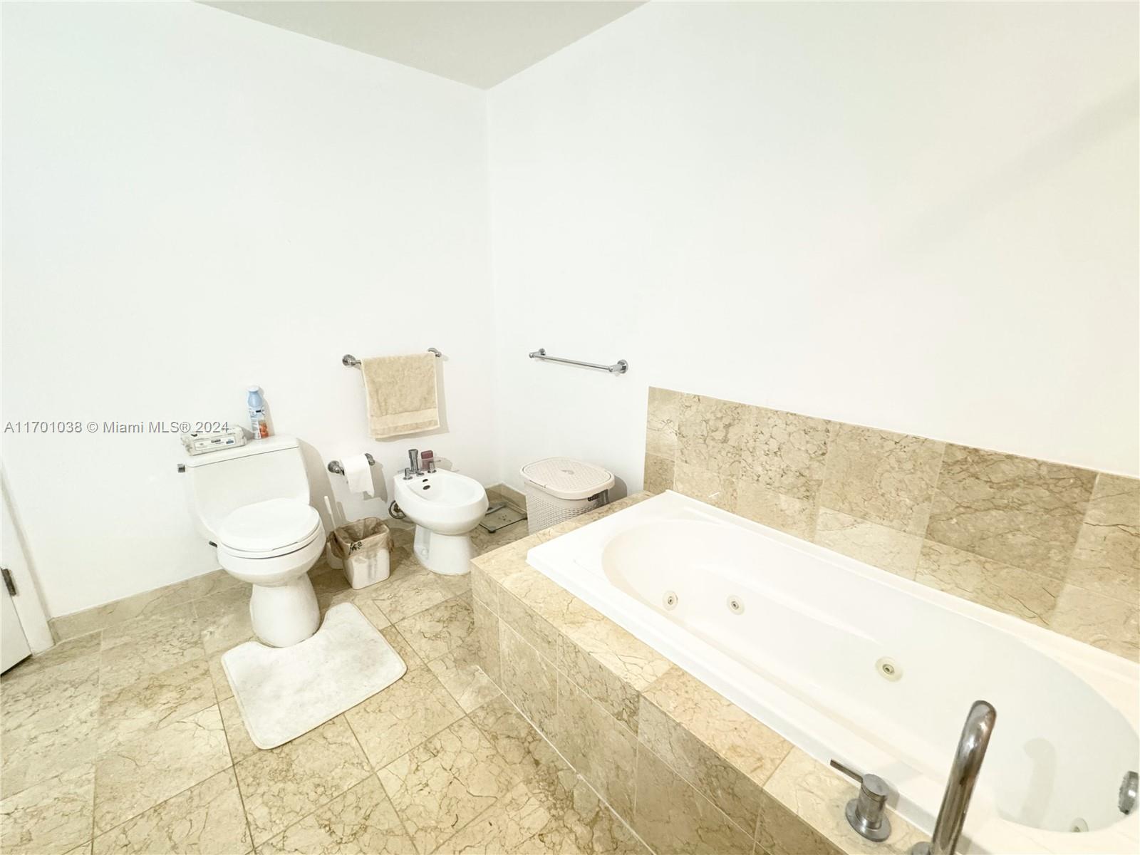 3131 NE 188th St #2-707, Aventura, Florida image 9